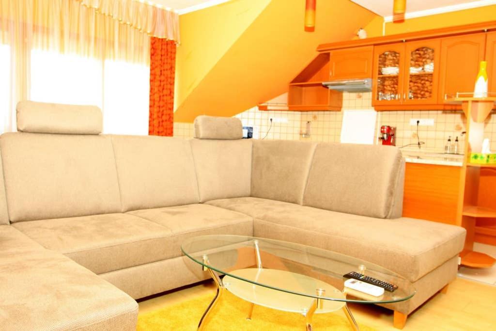 Entire Home บูดาเปสต์ ภายนอก รูปภาพ
